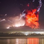 チリで再び噴火！カルブコ火山噴火の様子が凄まじい